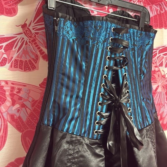 Corset Dress - Picture 6 of 7